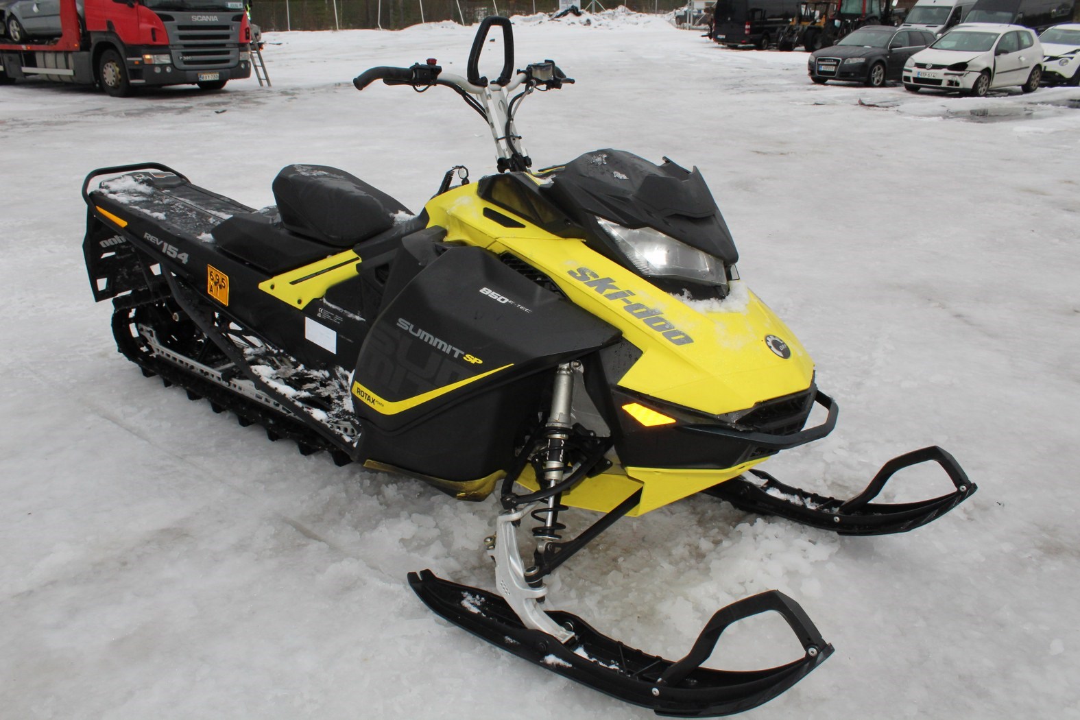 2016 SKI-DOO Summit SP 850 E-TEC - 154